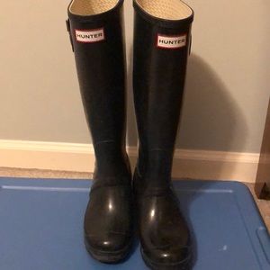EUC Black Hunter Boots